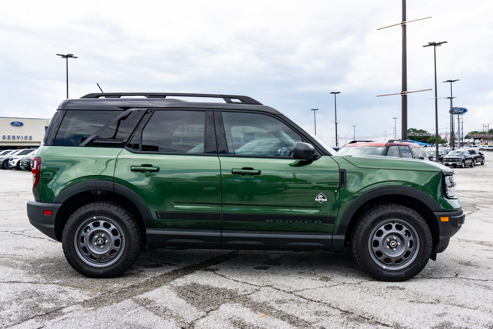 2024 Ford Bronco Sport Outer Banks photo 4
