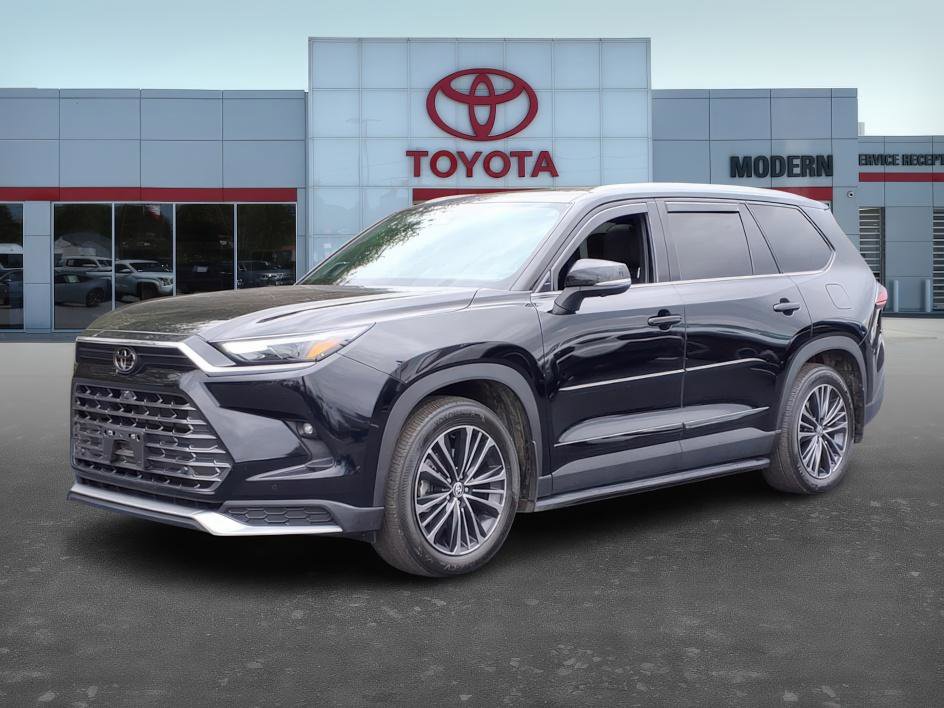 2024 Toyota Grand Highlander Platinum's photo