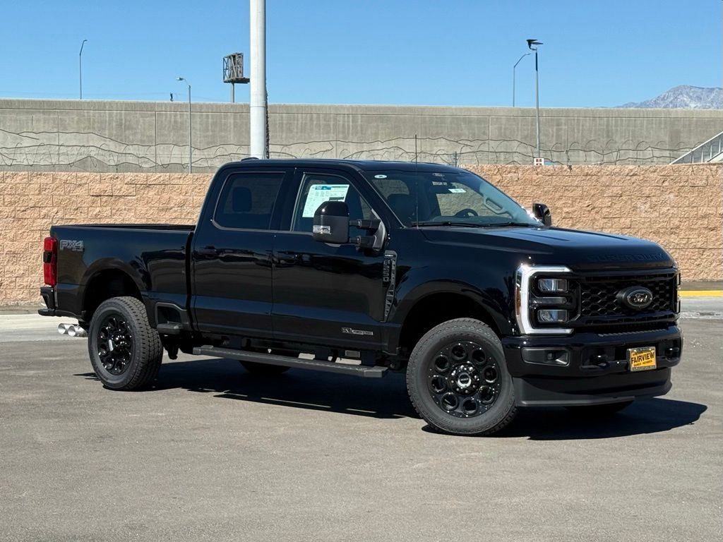 2025 Ford F-250 Super Duty Lariat's photo