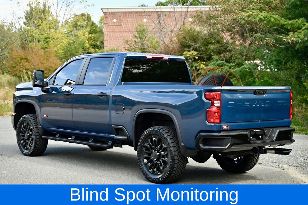 2026 Chevrolet Silverado 2500HD Custom photo 4