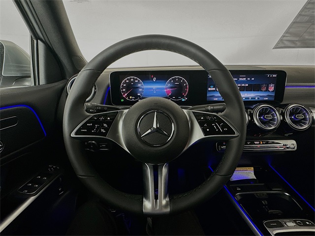 2026 Mercedes Benz GLB 250 photo 11