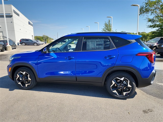 2026 Kia Seltos S photo 2