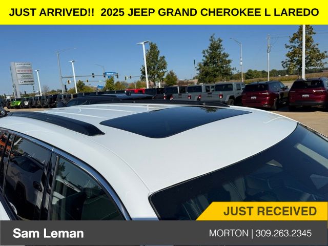 2025 Jeep Grand Cherokee Laredo X photo 6