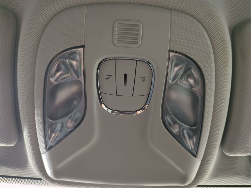 2020 Jeep Compass Latitude photo 20