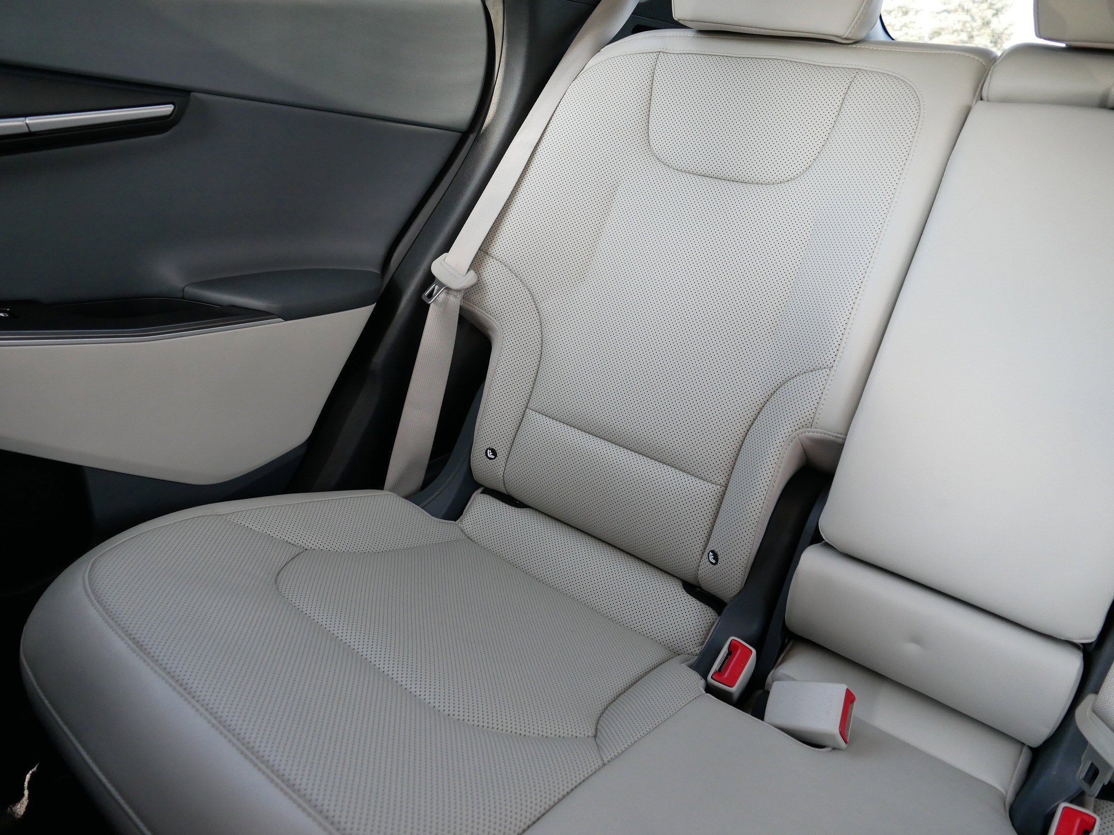 2022 Kia EV6 Wind photo 11