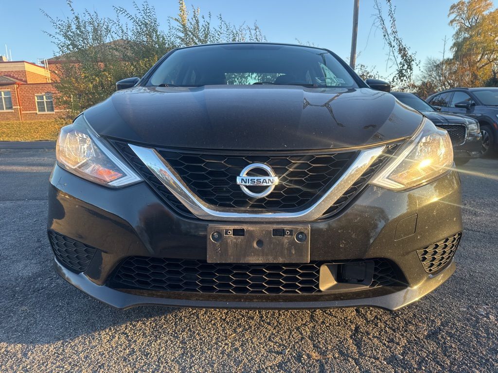 2019 Nissan Sentra SV photo 2