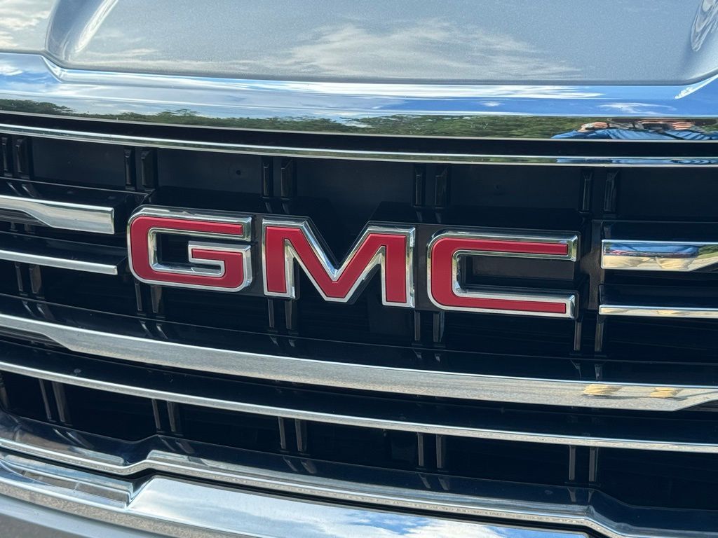2024 Gmc Yukon SLT photo 4