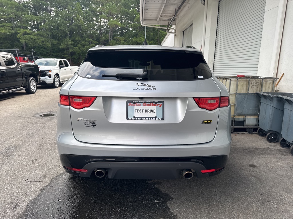 2020 Jaguar F-PACE photo 2