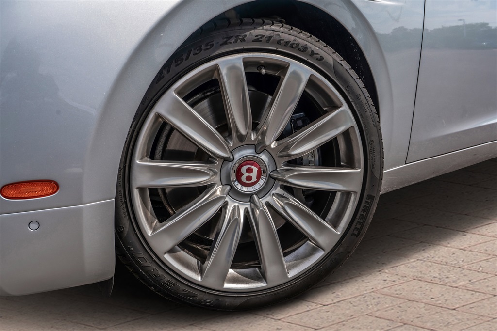 2018 Bentley Flying Spur V8 photo 9