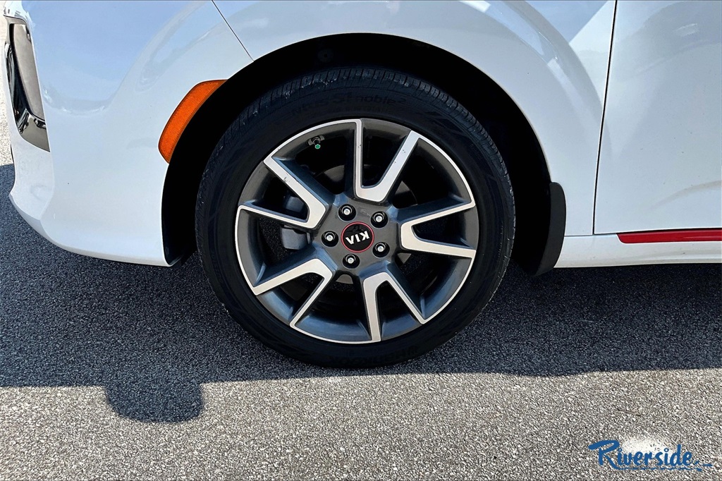 2020 Kia Soul GT-Line photo 4