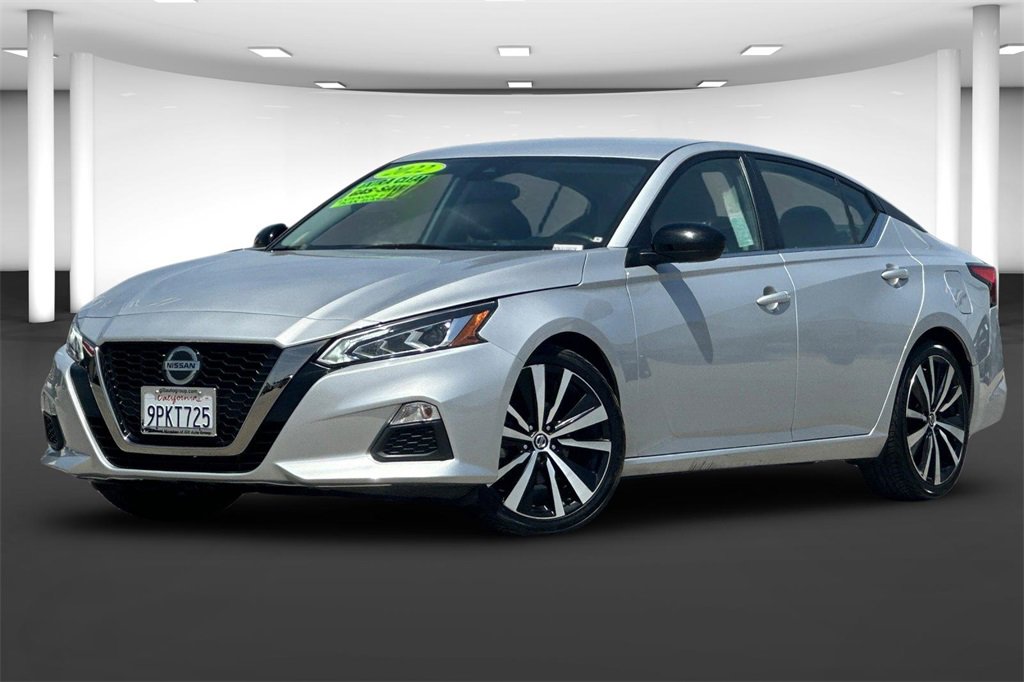 Used 2022 Nissan Altima SR with VIN 1N4BL4CV7NN310029 for sale in Kerman, CA