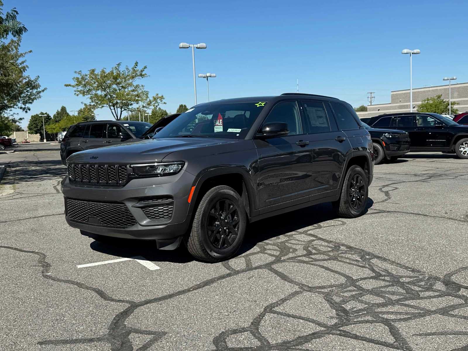 2025 Jeep Grand Cherokee Altitude's photo
