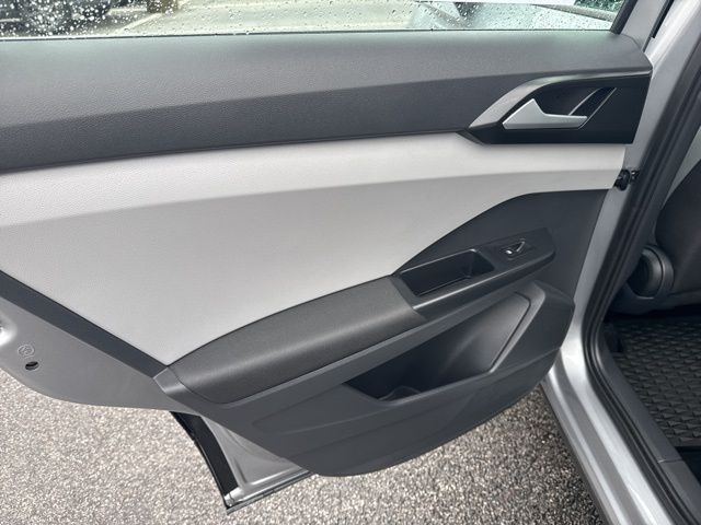 2023 Volkswagen Taos S photo 12