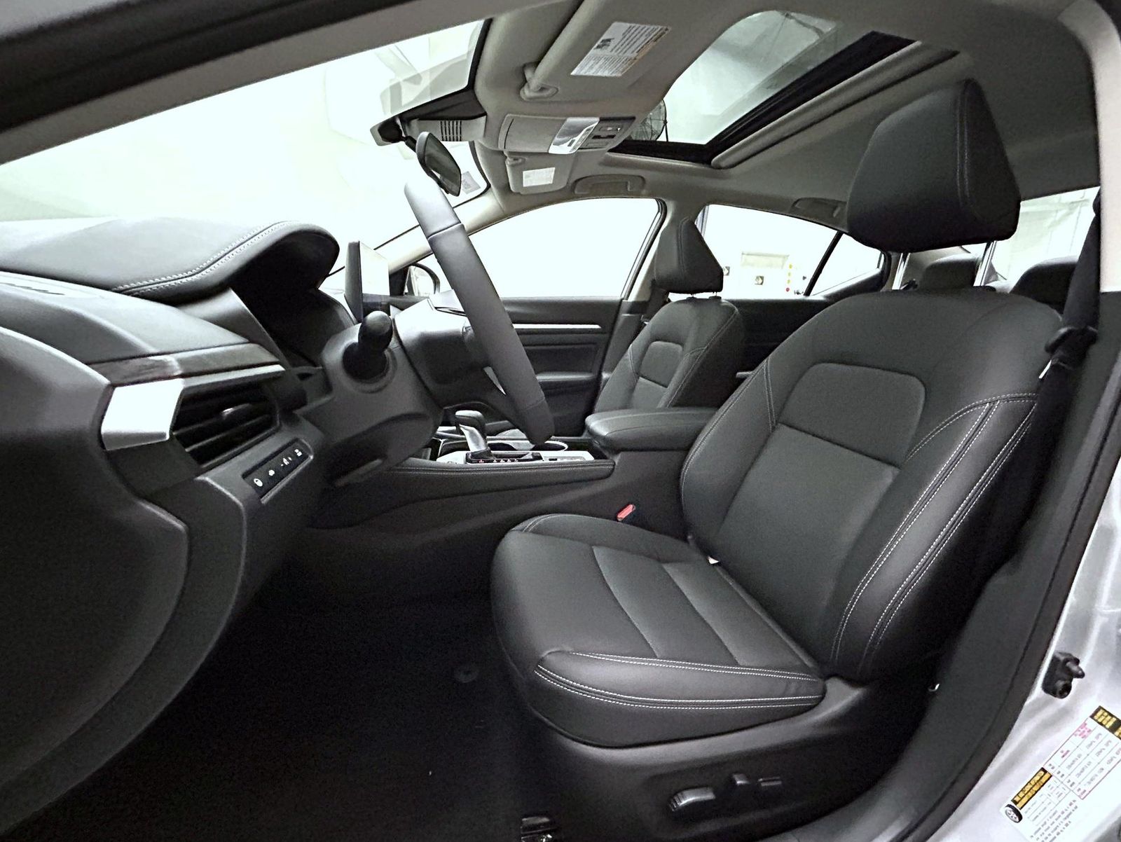 2025 Nissan Altima 2.5 SL photo 10