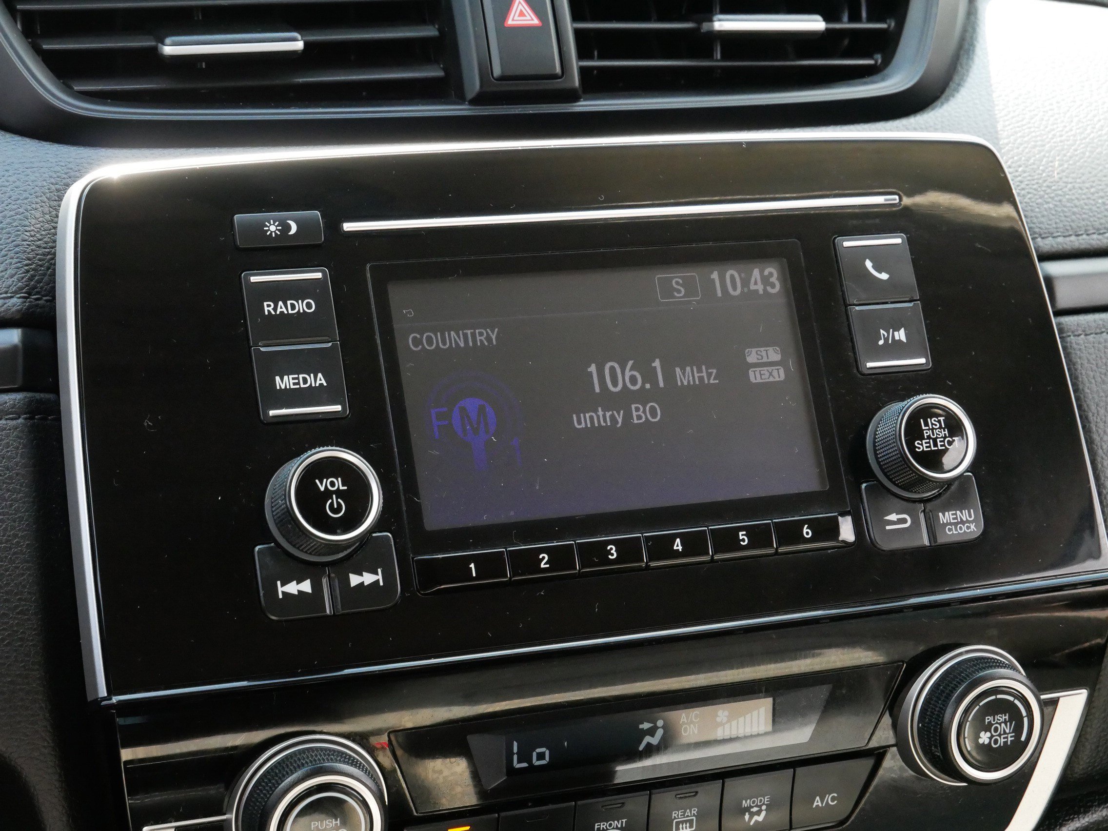 2020 Honda CR-V LX photo 19