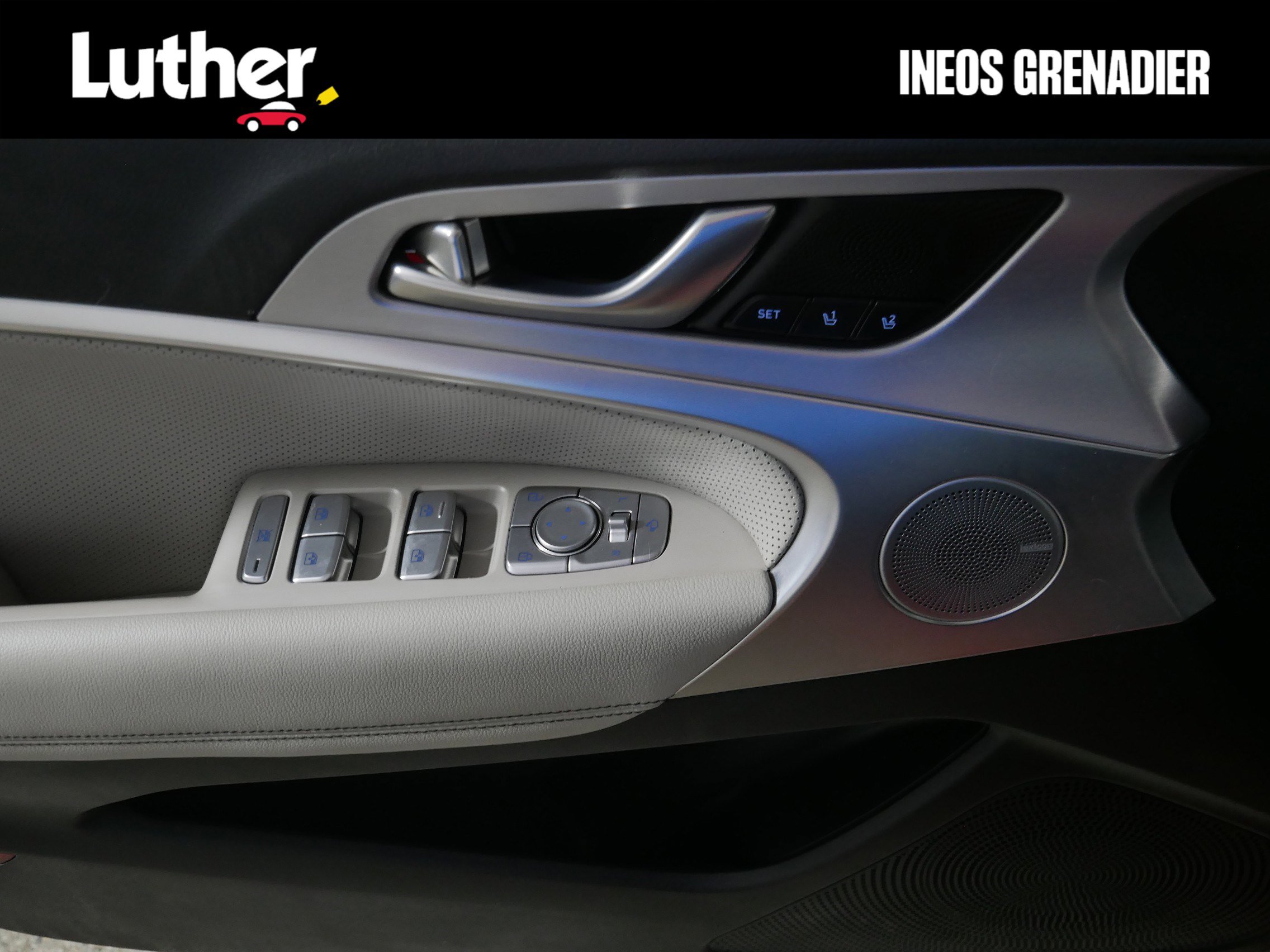 2021 Genesis G70 3.3T photo 13