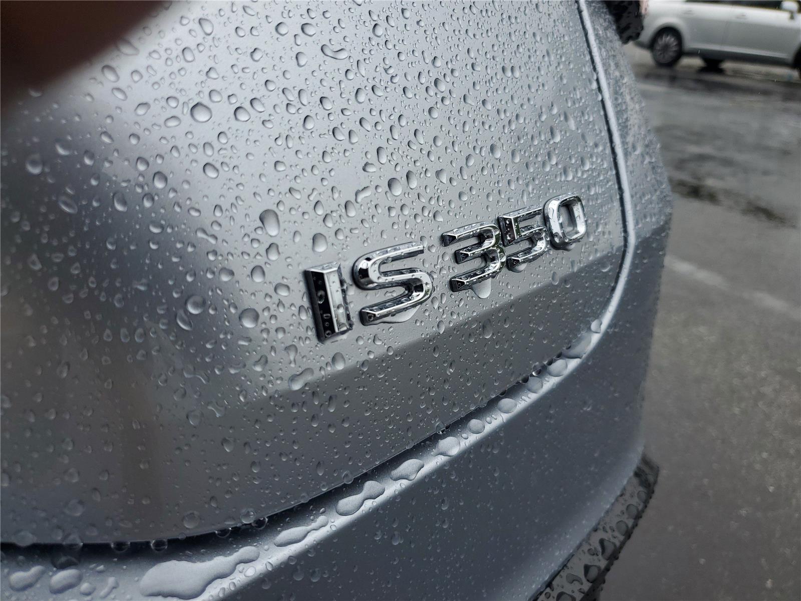 2022 Lexus IS 350 F SPORT photo 8