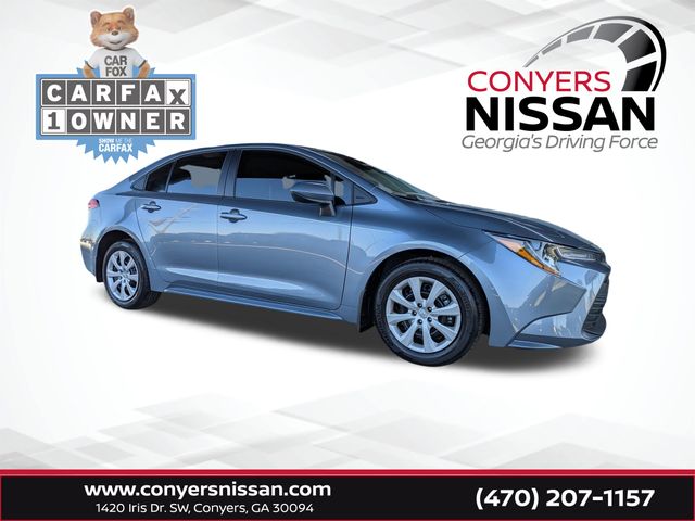 2025 Toyota Corolla LE's photo