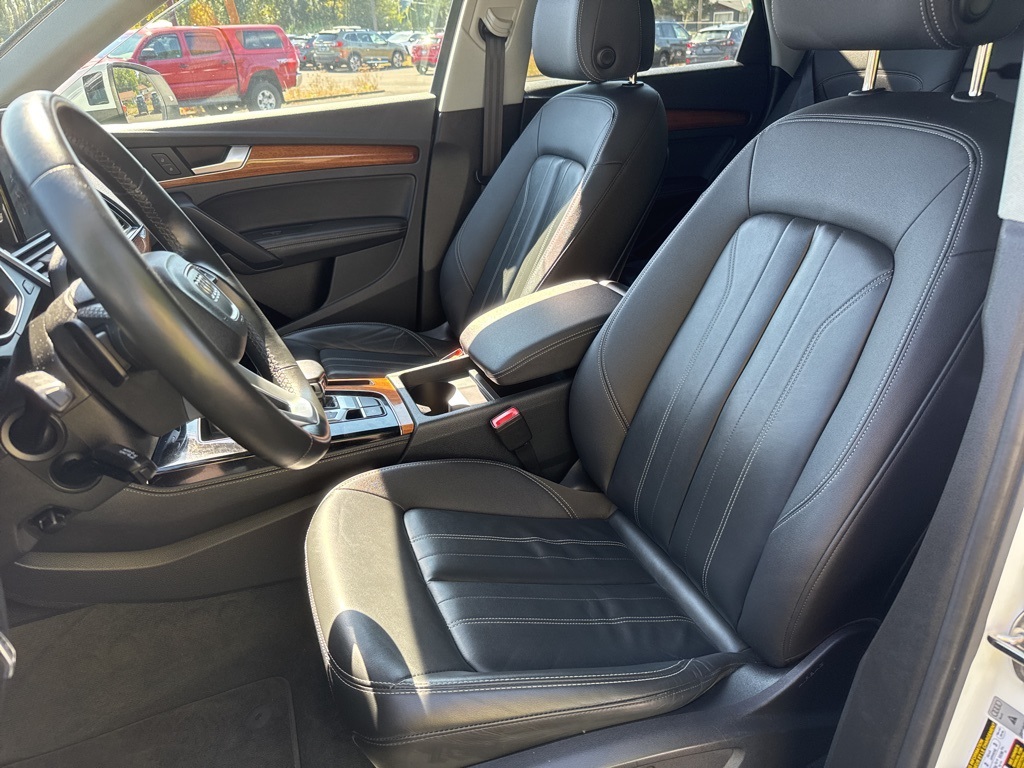 2023 Audi Q5 45 S line Premium photo 17
