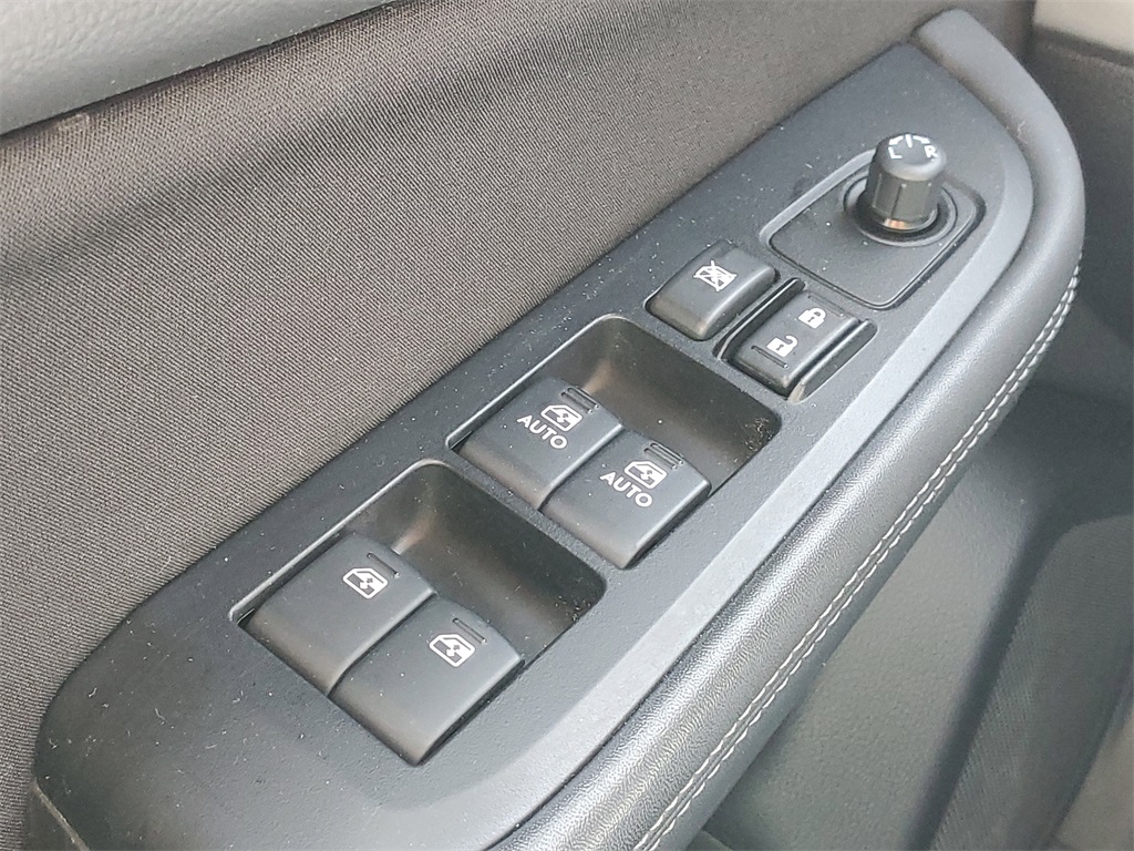 2017 Subaru Legacy 2.5i Premium photo 14