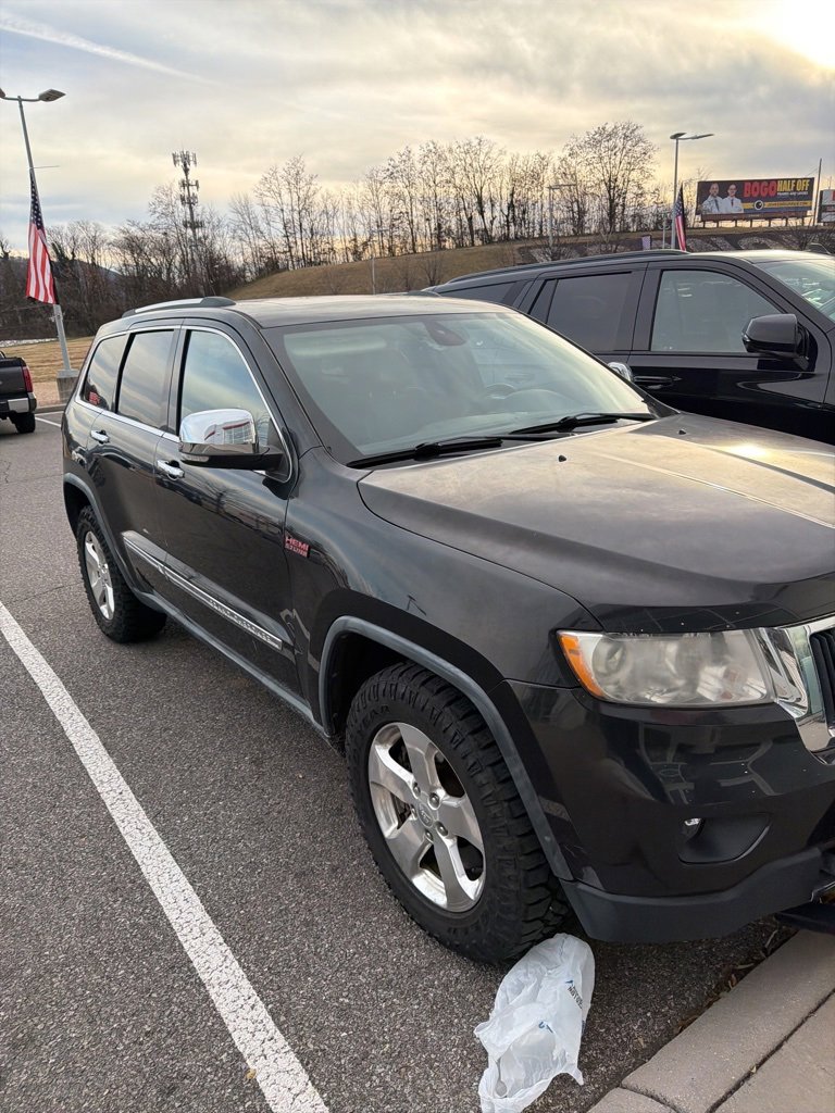 2013 Jeep Grand Cherokee Laredo X's photo