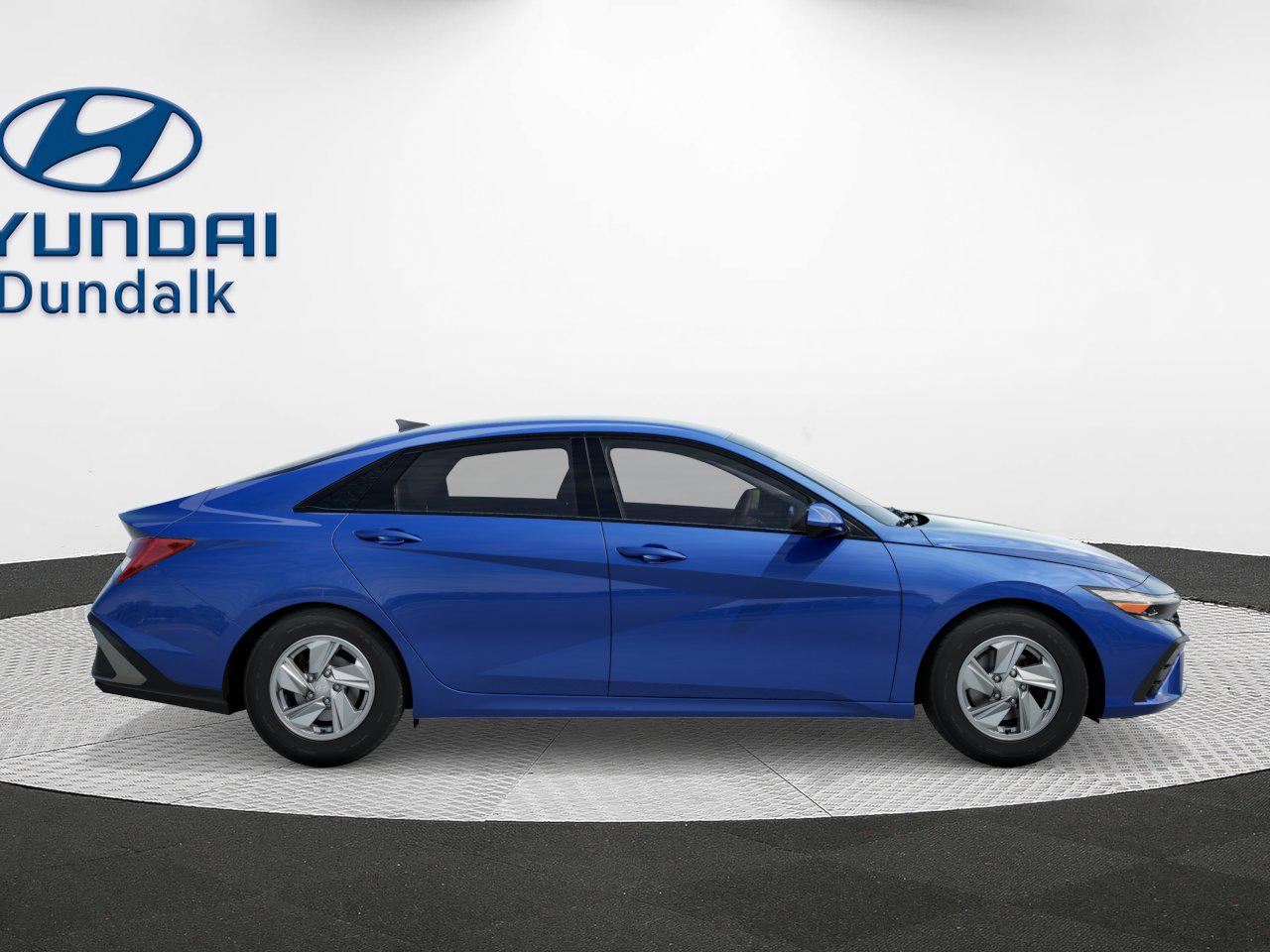 2025 Hyundai Elantra SE photo 7