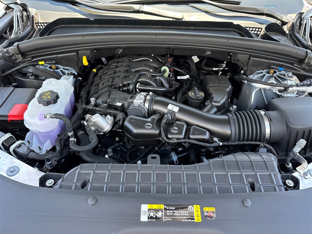 2025 Jeep Grand Cherokee Overland photo 13