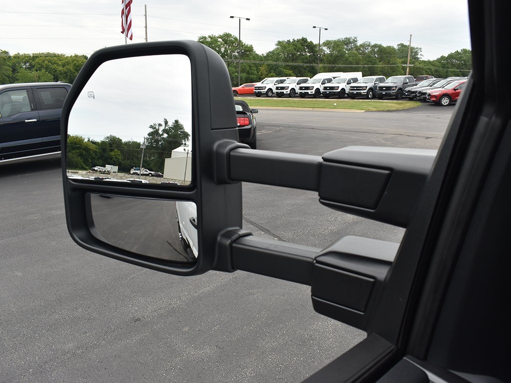 2025 Ford F-350 XLT photo 21