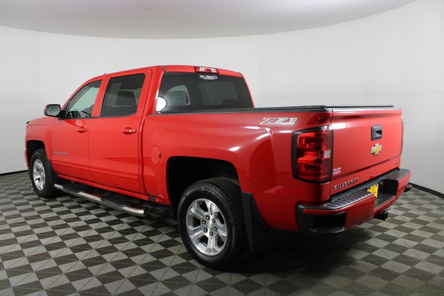 2016 Chevrolet Silverado 1500 LT photo 4