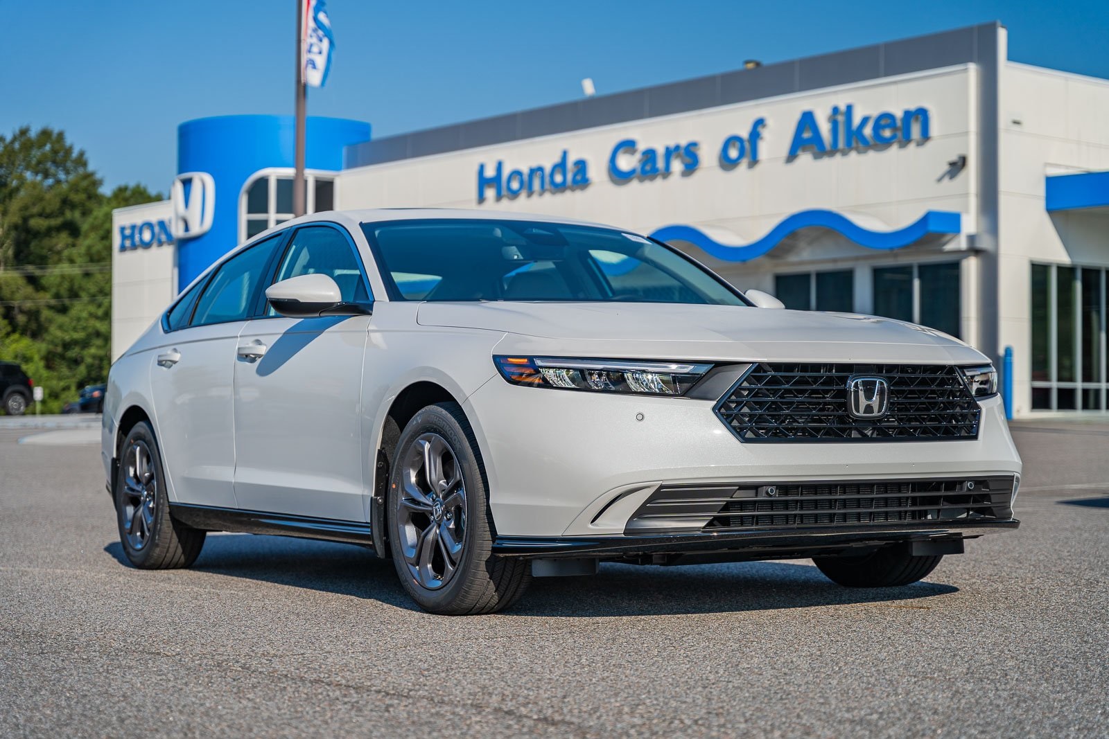 2025 Honda Accord Hybrid EX-L's photo