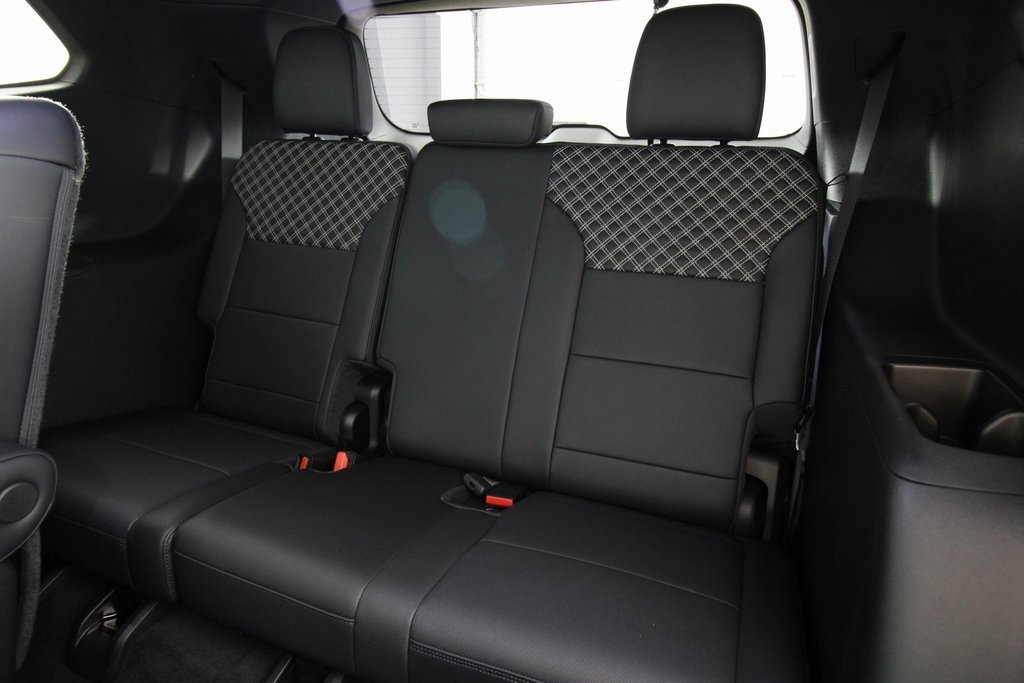 2024 Gmc Acadia Denali photo 16