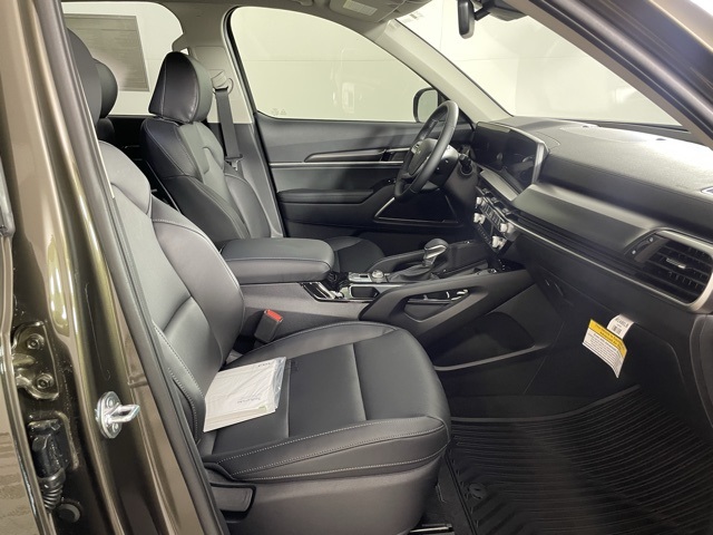 2025 Kia Telluride S photo 42