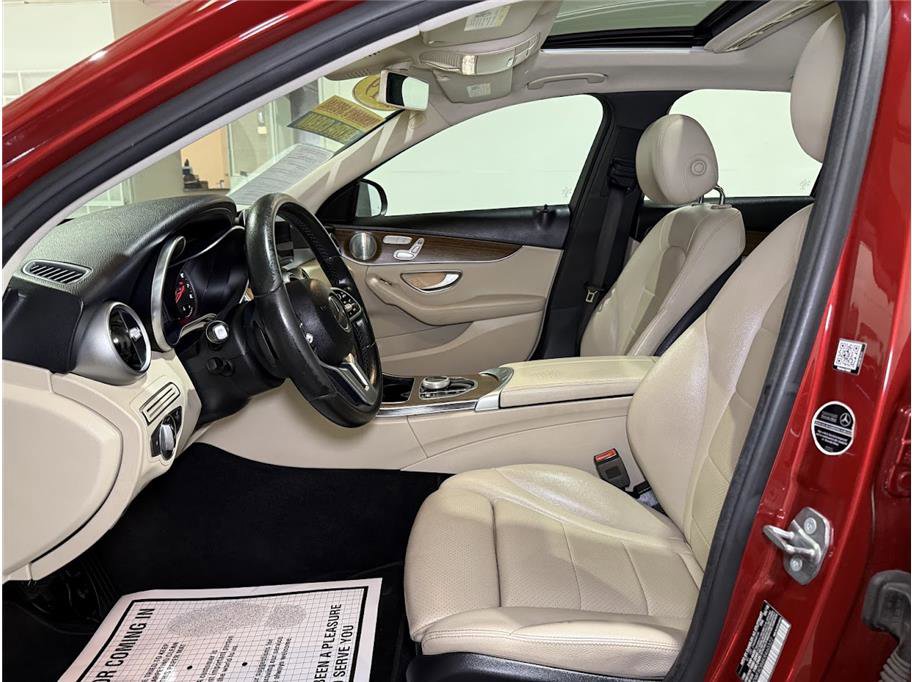 2019 Mercedes Benz C 300 photo 12