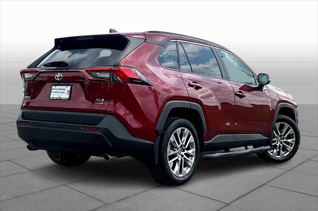 2022 Toyota RAV4 XLE Premium photo 10
