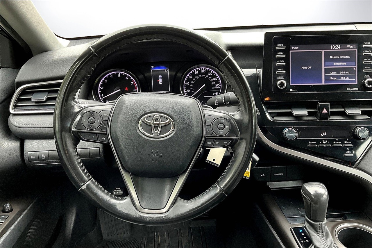2021 Toyota Camry SE photo 7