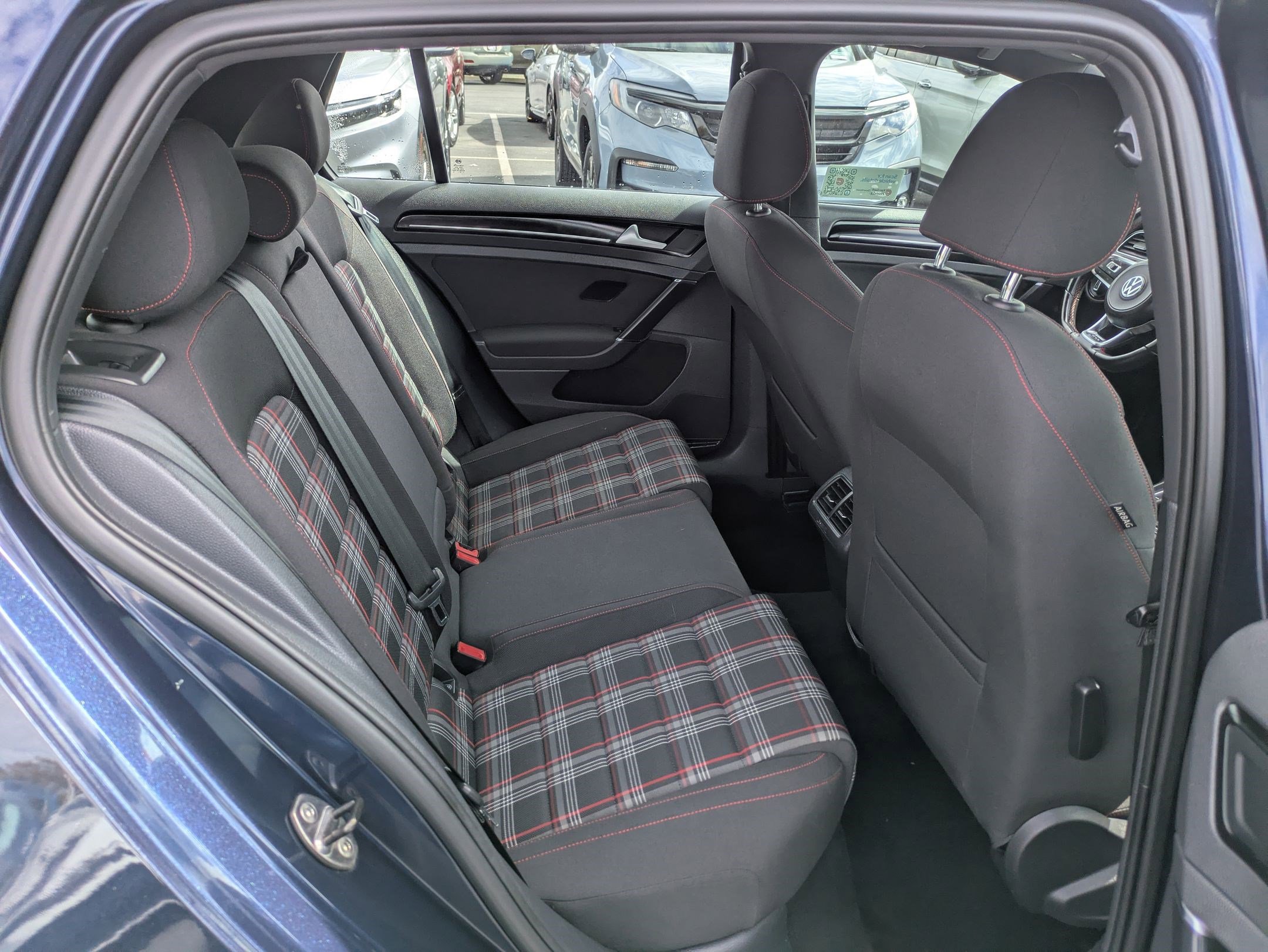 2017 Volkswagen Golf GTI Sport photo 26
