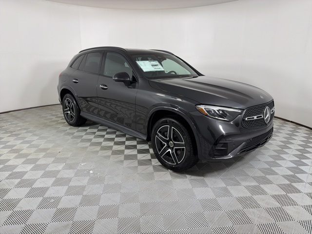 2026 Mercedes-Benz GLC Base's photo