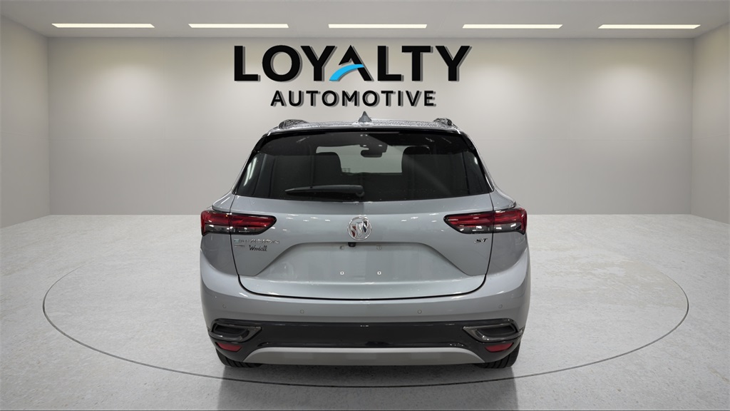 2023 Buick Envision Essence Sport Touring photo 4