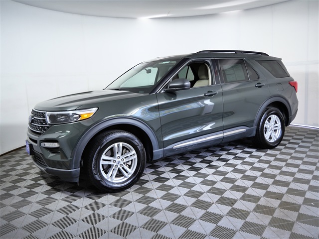 2023 Ford Explorer XLT photo 4