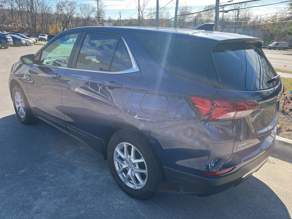2022 Chevrolet Equinox LT photo 3