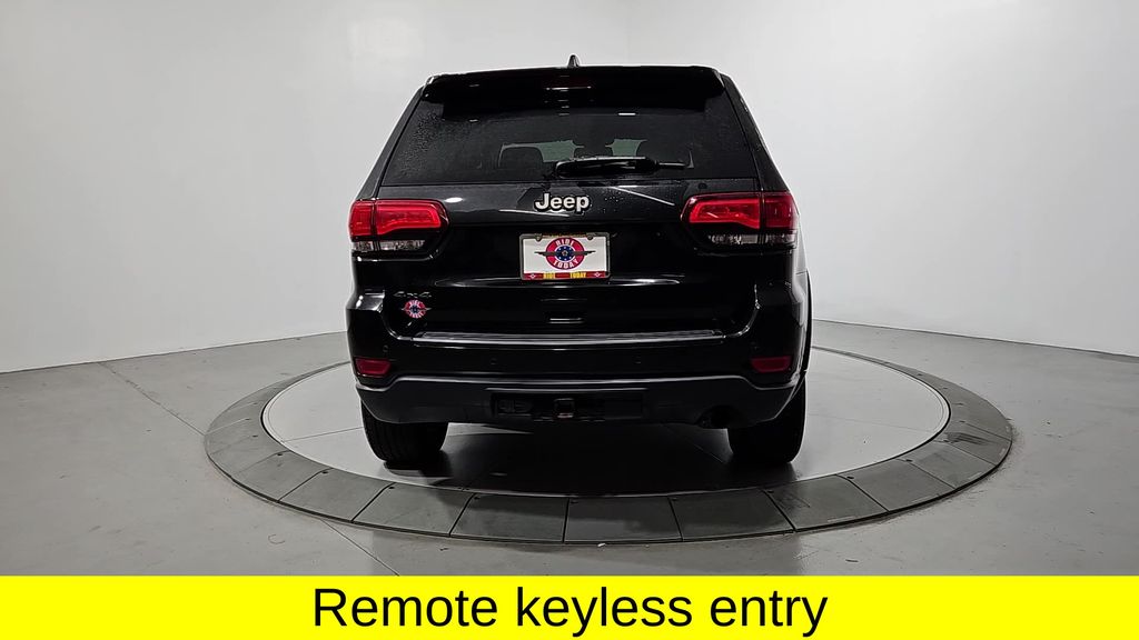 2016 Jeep Grand Cherokee Anniversary Edition photo 4