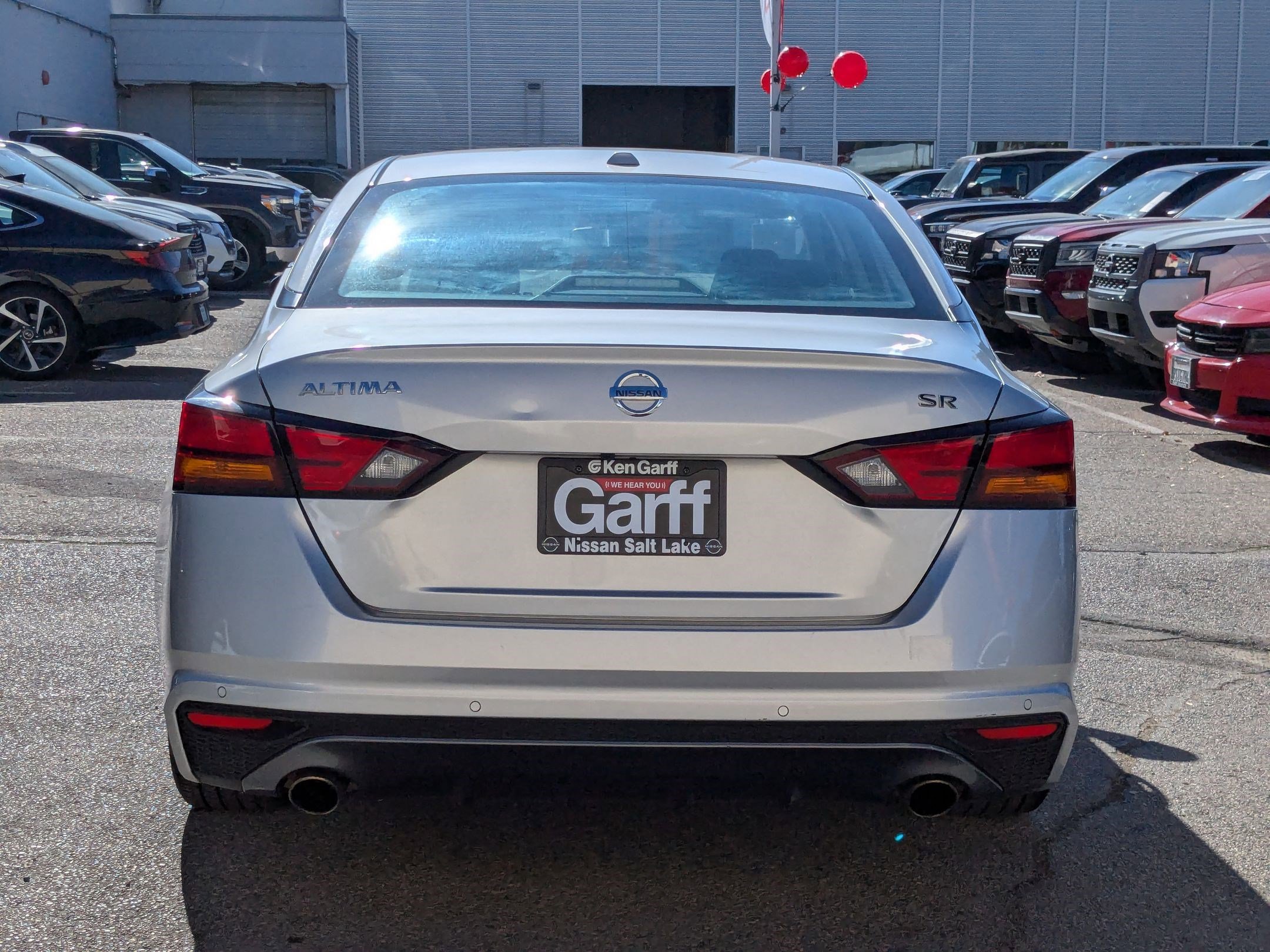 2021 Nissan Altima 2.5 SR photo 4