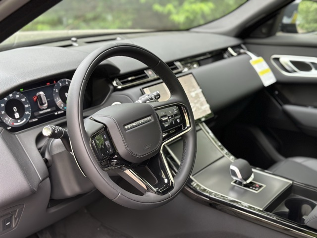 2026 Land Rover Range Rover Velar S photo 12