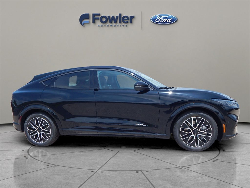 2024 Ford Mustang Mach-E Premium photo 2
