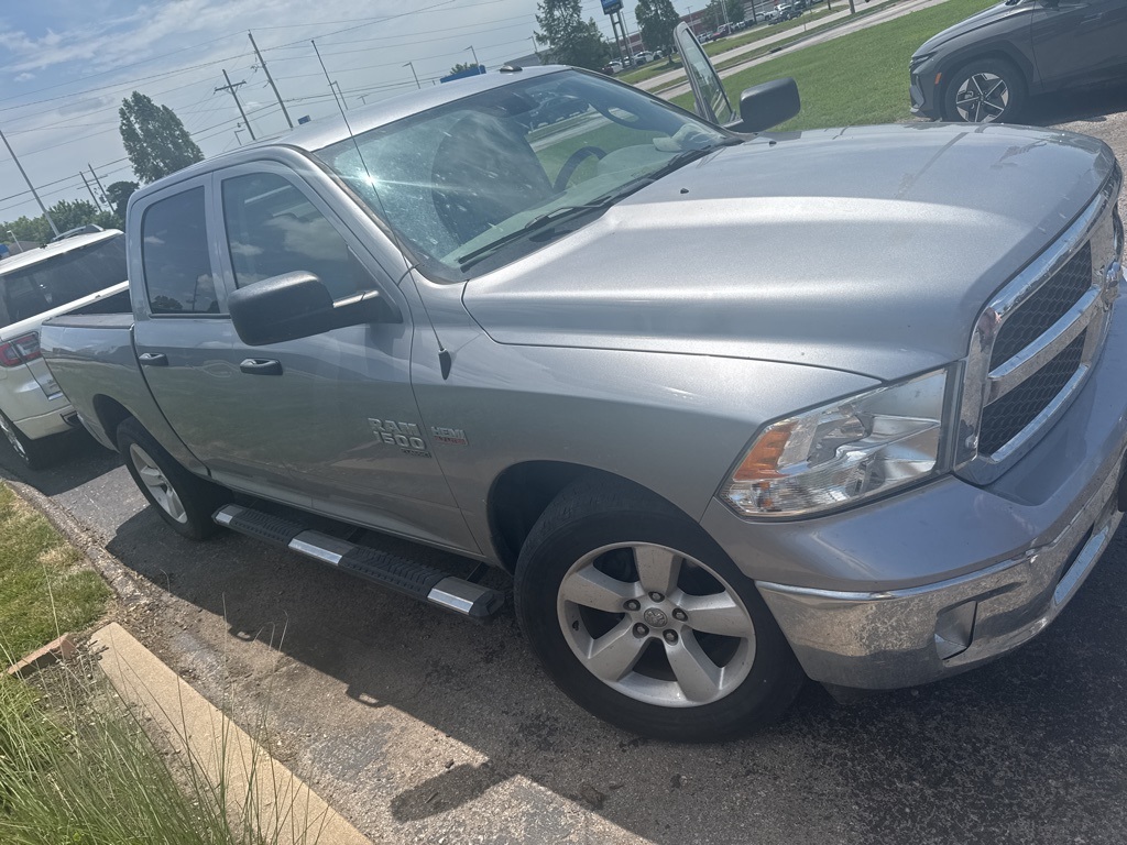 2020 Ram 1500 Classic Tradesman photo 2