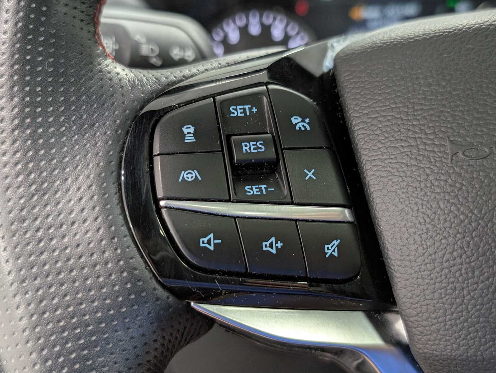 2022 Ford Explorer ST-Line photo 33