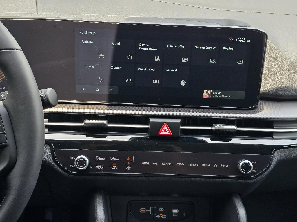 2026 Kia Sportage EX photo 8