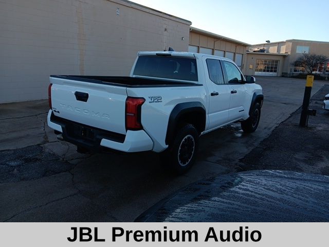 2024 Toyota Tacoma photo 2