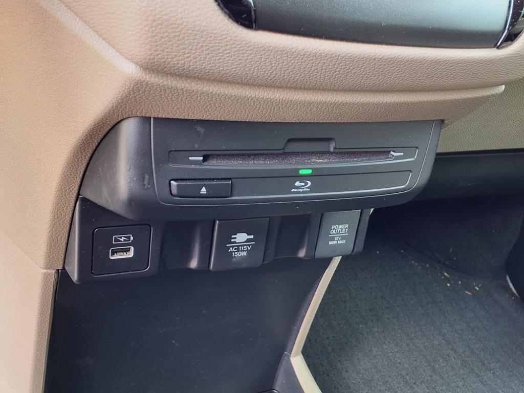 2021 Honda Odyssey Touring photo 14