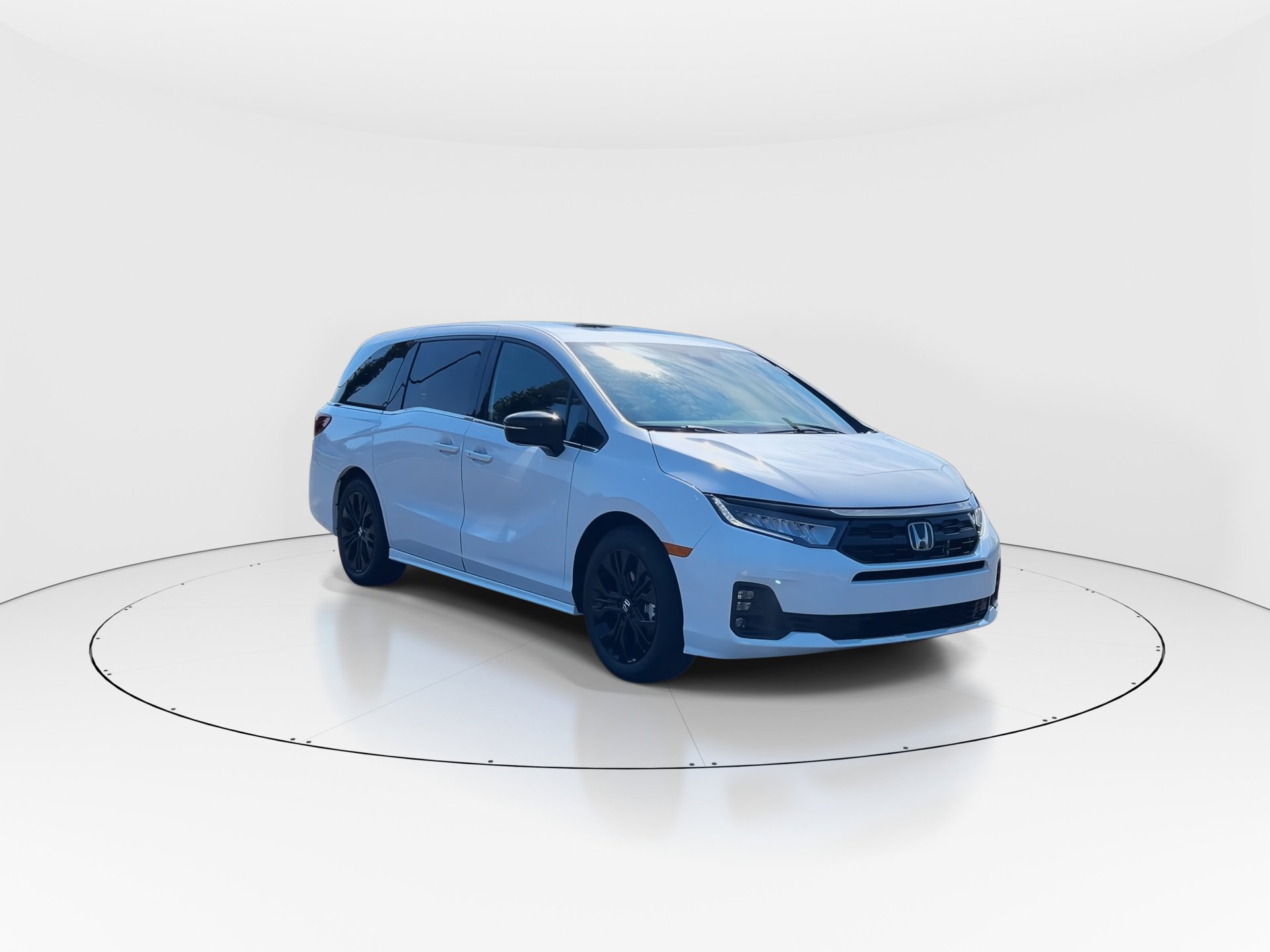2026 Honda Odyssey Sport photo 2